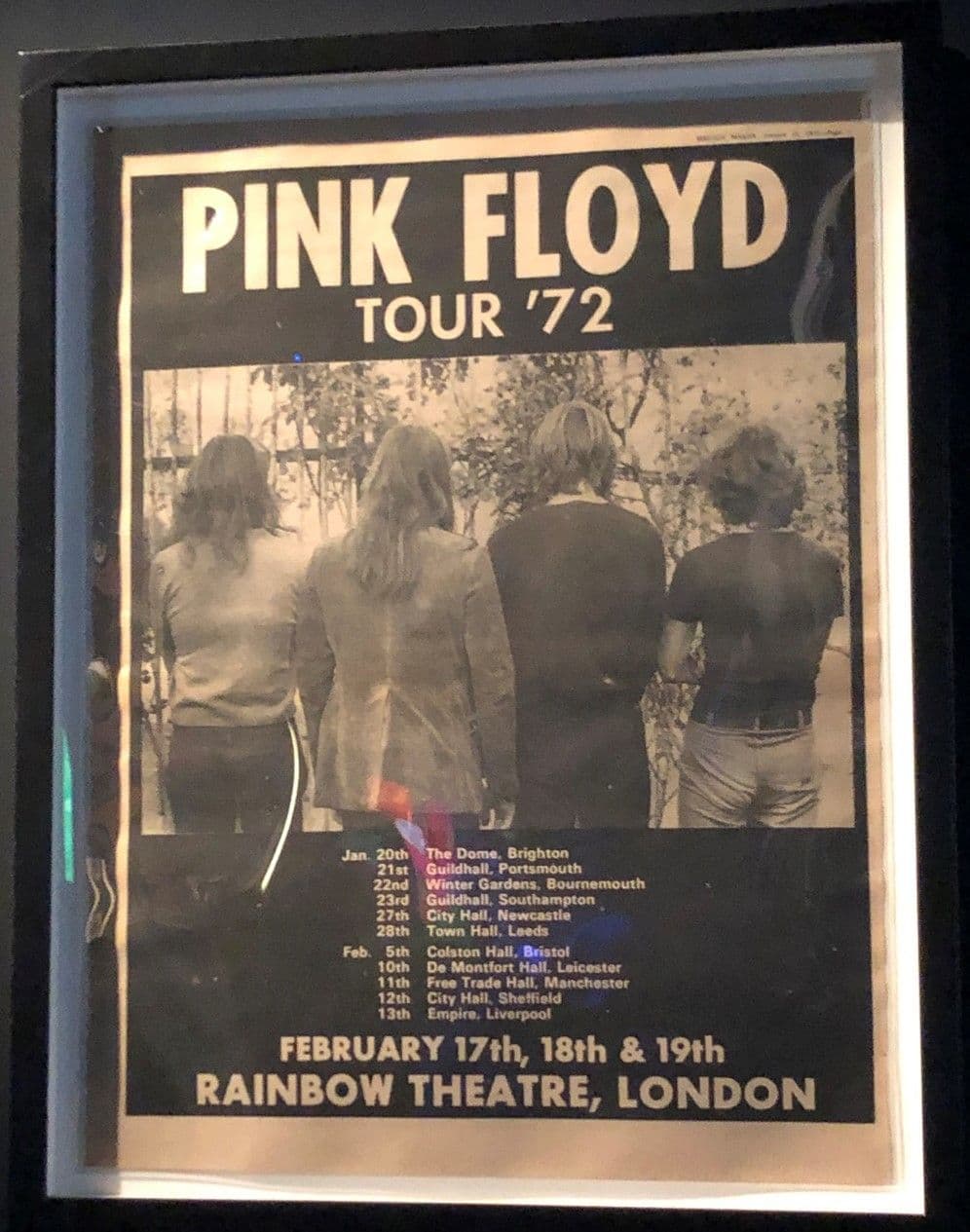 Cartel anunciador del tour Pink Floyd en 1972 finalizando en Rainbow theatre