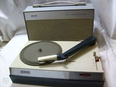 (Phillips portátil AG4100 - Imagen de worthpoint)