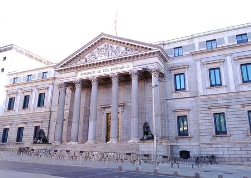 A golpe de decreto-ley image