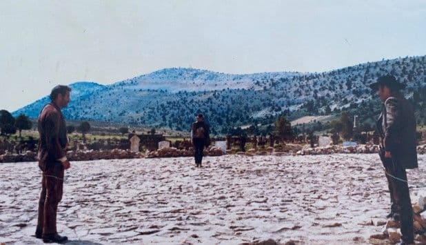 Fotograma de la película El bueno, el feo y el malo - cementerio de Sad Hill